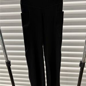 Flare Pocketed Yoga Pants